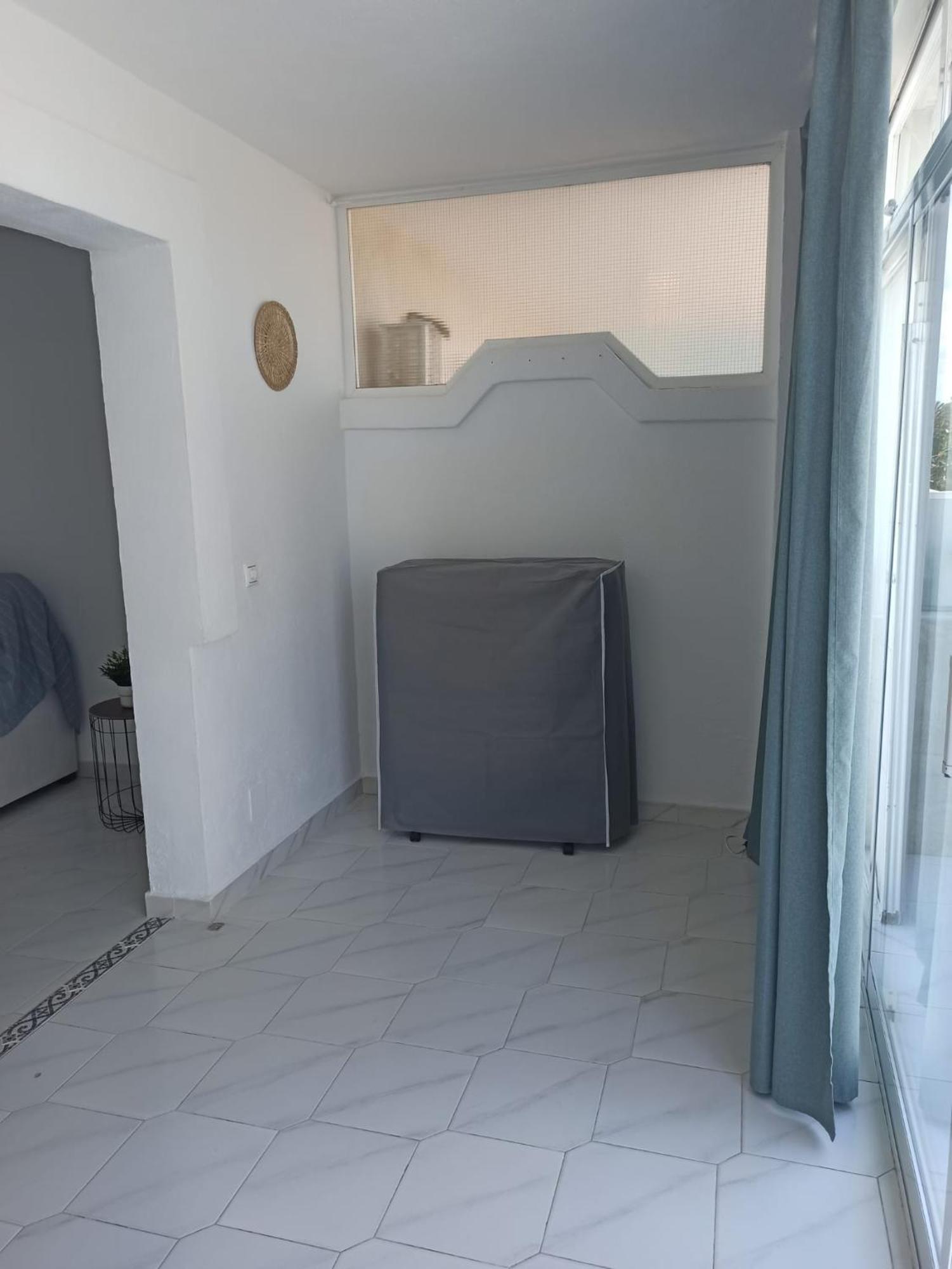 En La Playa De Cala Capitan -cabo Roig- Costa Apartamento *